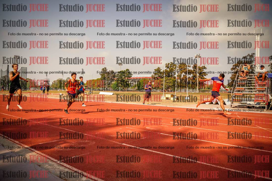 Fotos de los 400 m llanos de varones