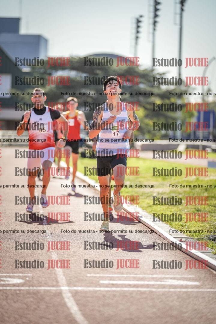 Fotos de los 800 m llanos de varones