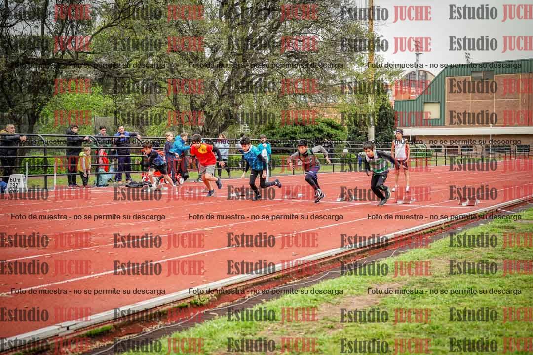 Fotos de los 50 m llanos de varones
