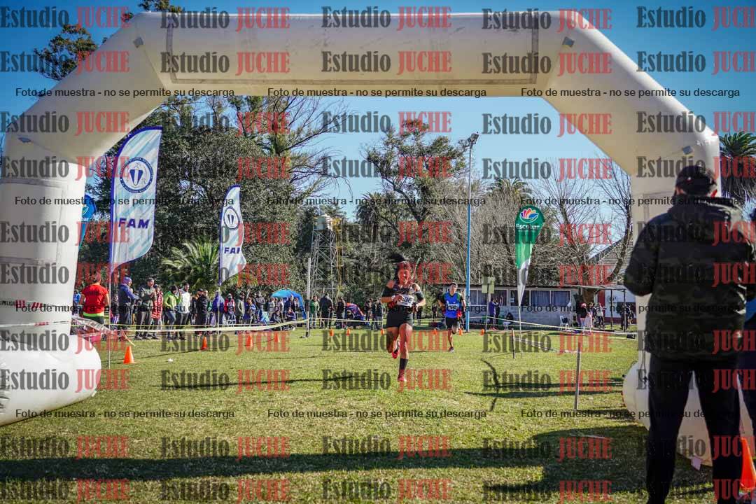 Fotos de la llegada del cross de 6000 m