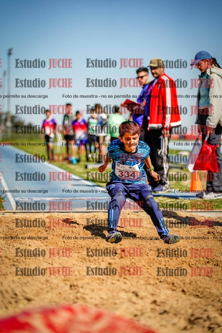 Fotos del salto en largo de varones - U15