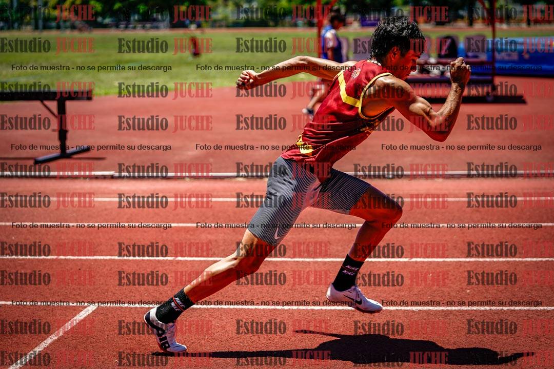 Fotos de los 400 m con vallas de varones