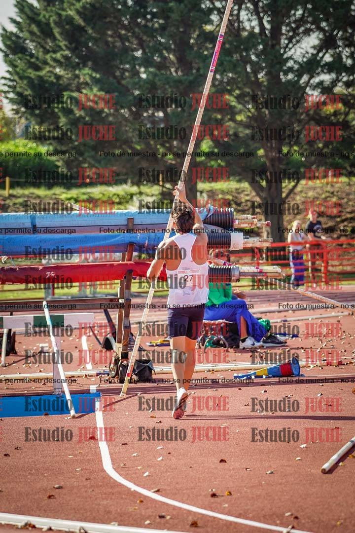 Fotos del salto con garrocha de varones - FINAL