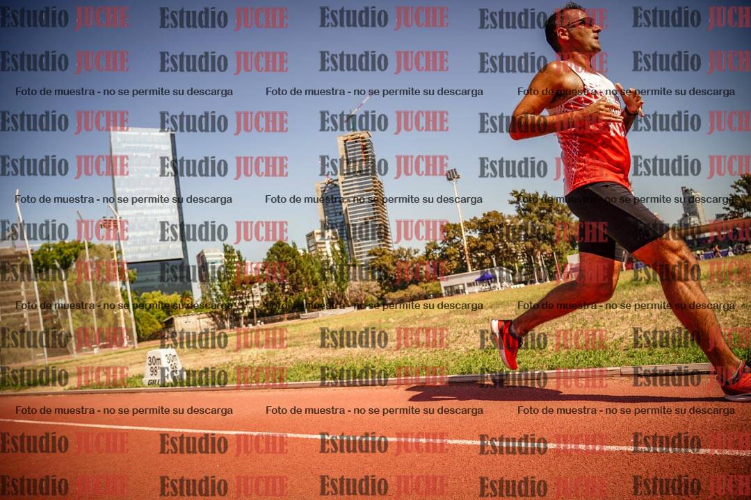 Fotos de los 3000 m llanos de varones