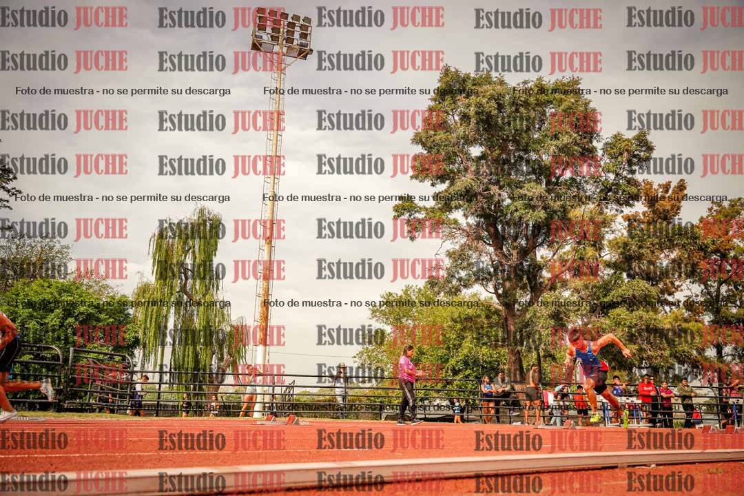 Fotos de los 200 m llanos de varones
