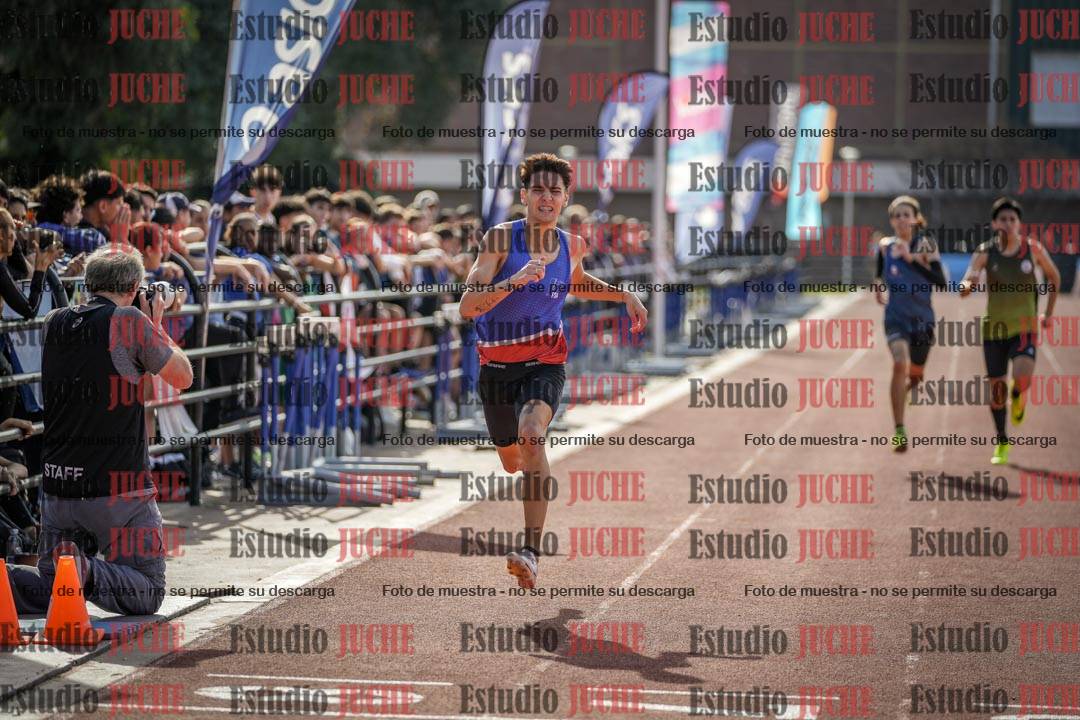 Fotos de los 400 m llanos de varones
