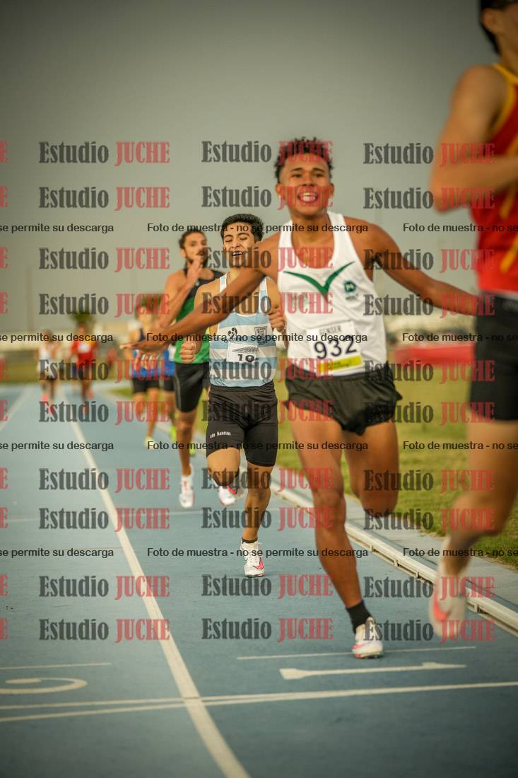 Fotos de los 1000 m llanos de varones