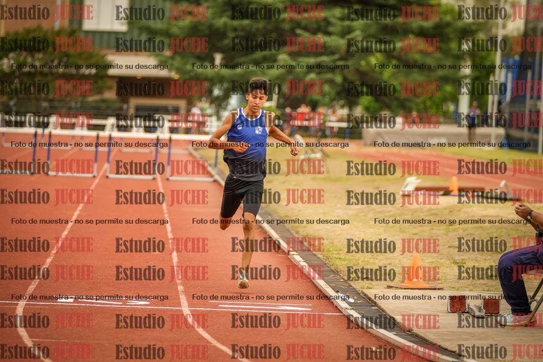 Fotos de los 400 m con vallas de varones