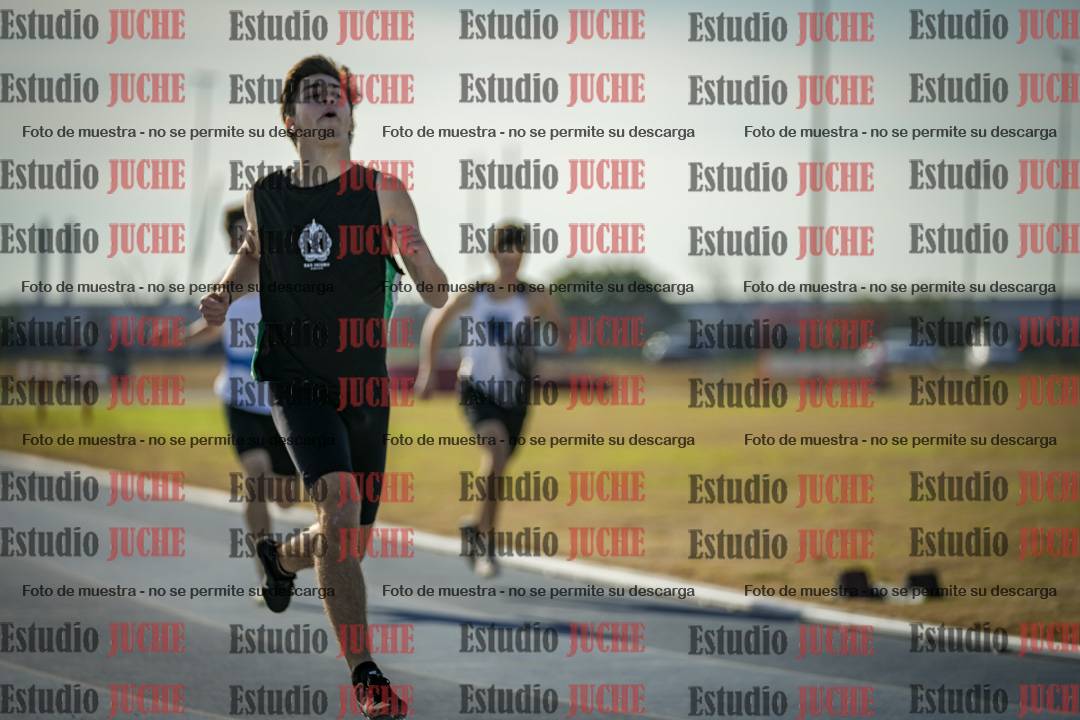Fotos de los 400 m llanos de varones