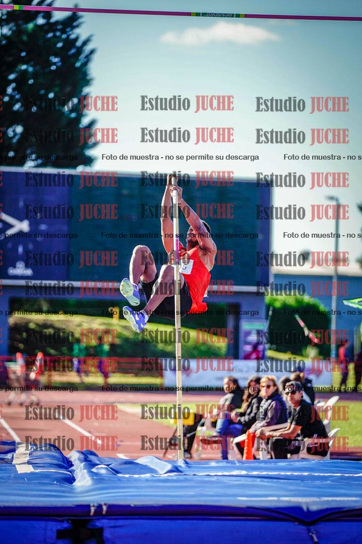 Fotos del salto con garrocha de varones - deca 8