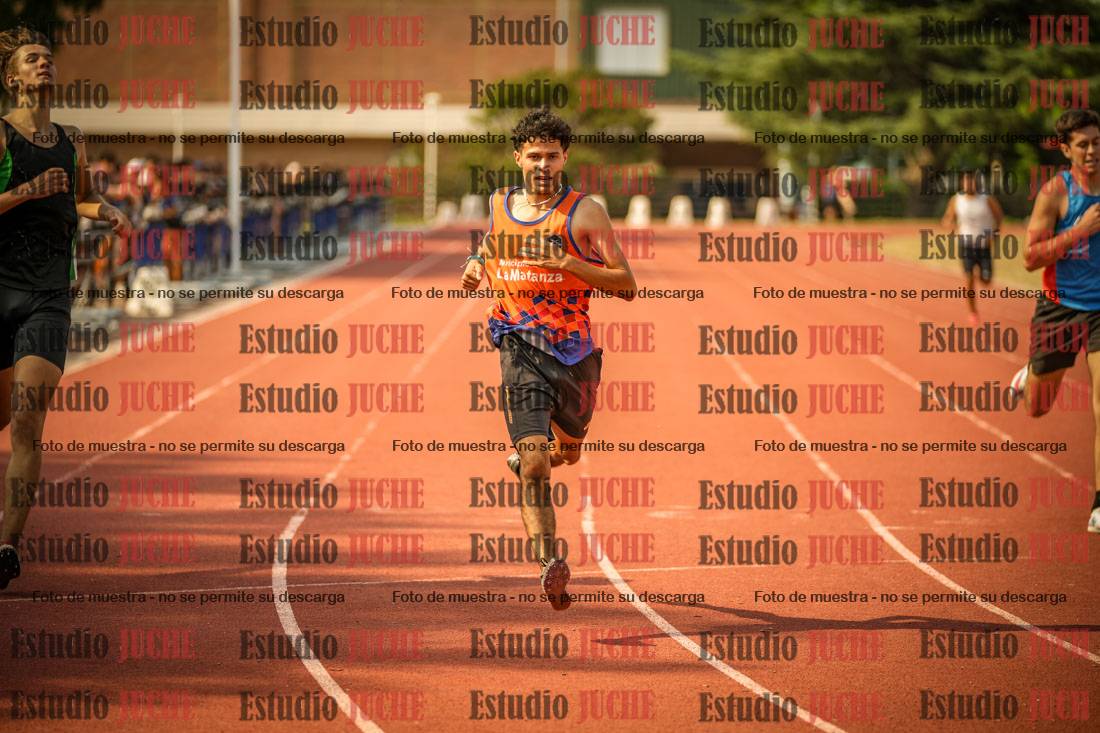 Fotos de los 400 m llanos de varones