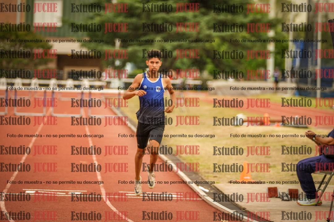 Fotos de los 400 m con vallas de varones