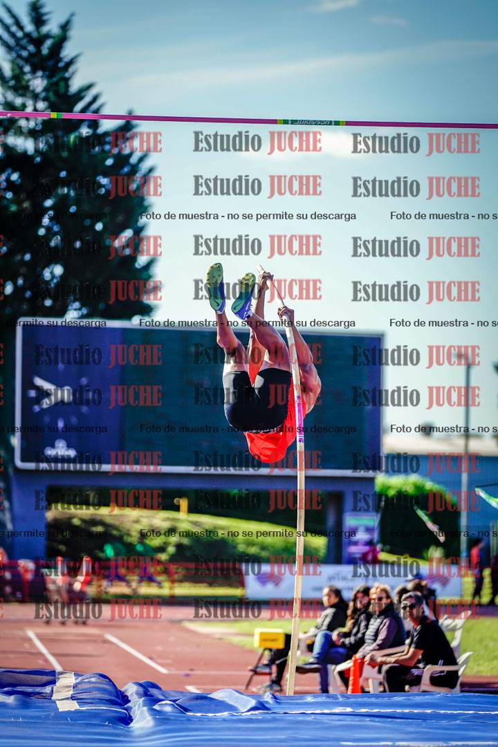 Fotos del salto con garrocha de varones - deca 8