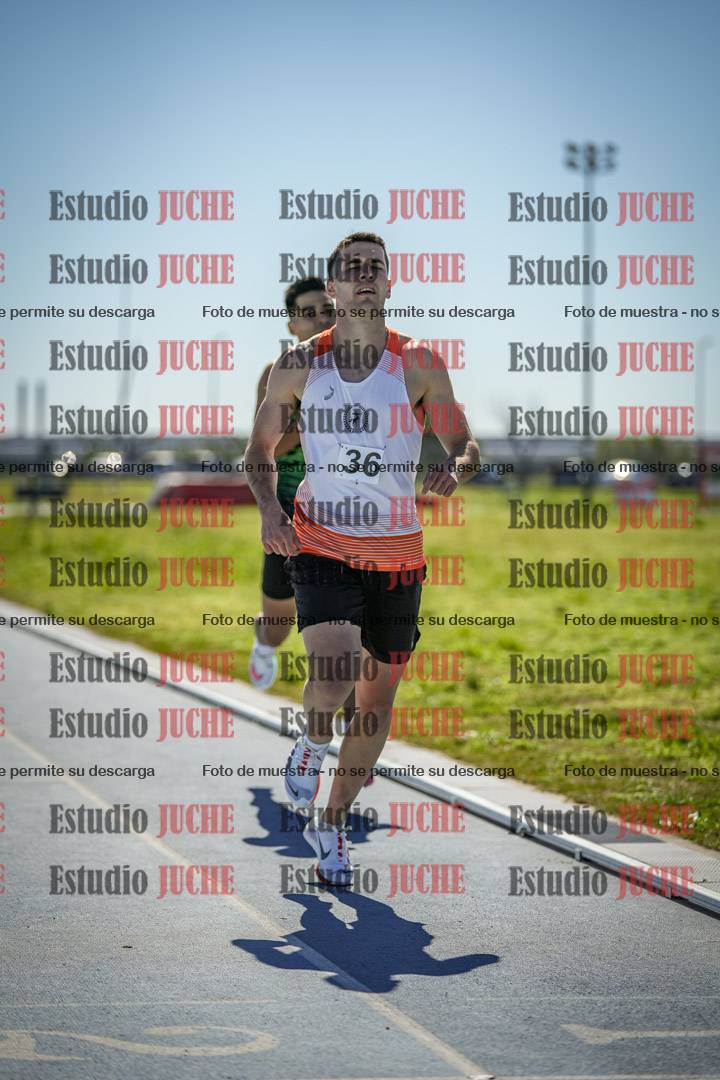 Fotos de los 800 m llanos de varones