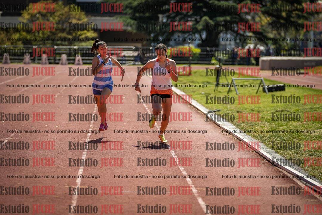 Fotos de los 600 m llanos de mujeres - hexatlón