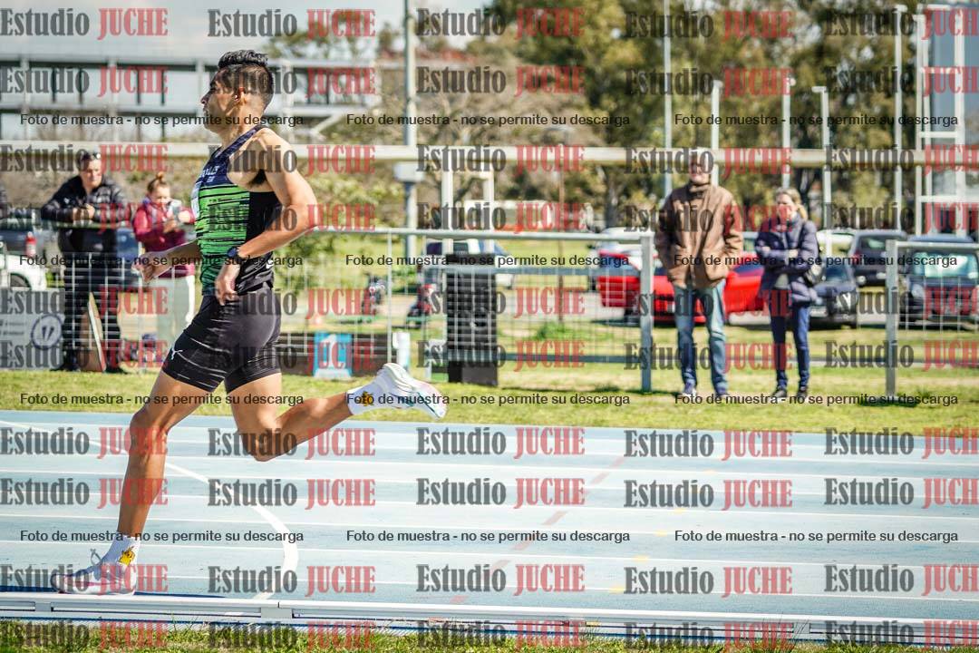 Fotos de los 800 m llanos de varones