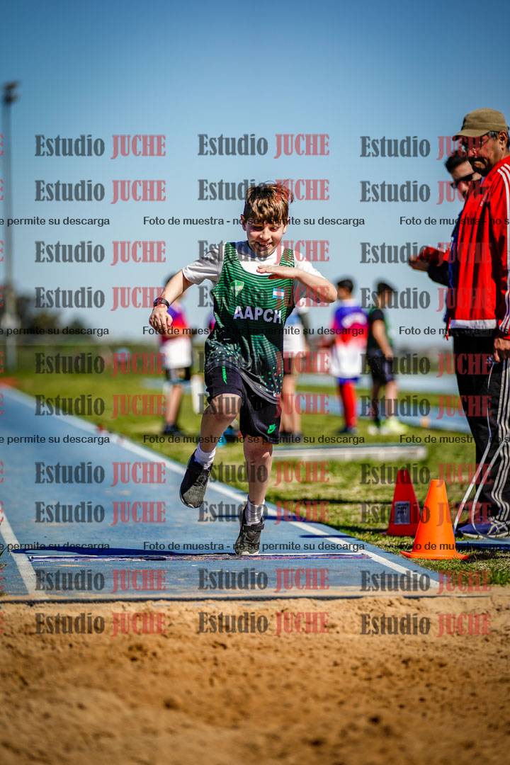 Fotos del salto en largo de varones - U15