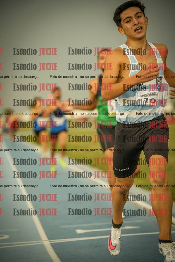 Fotos de los 1000 m llanos de varones