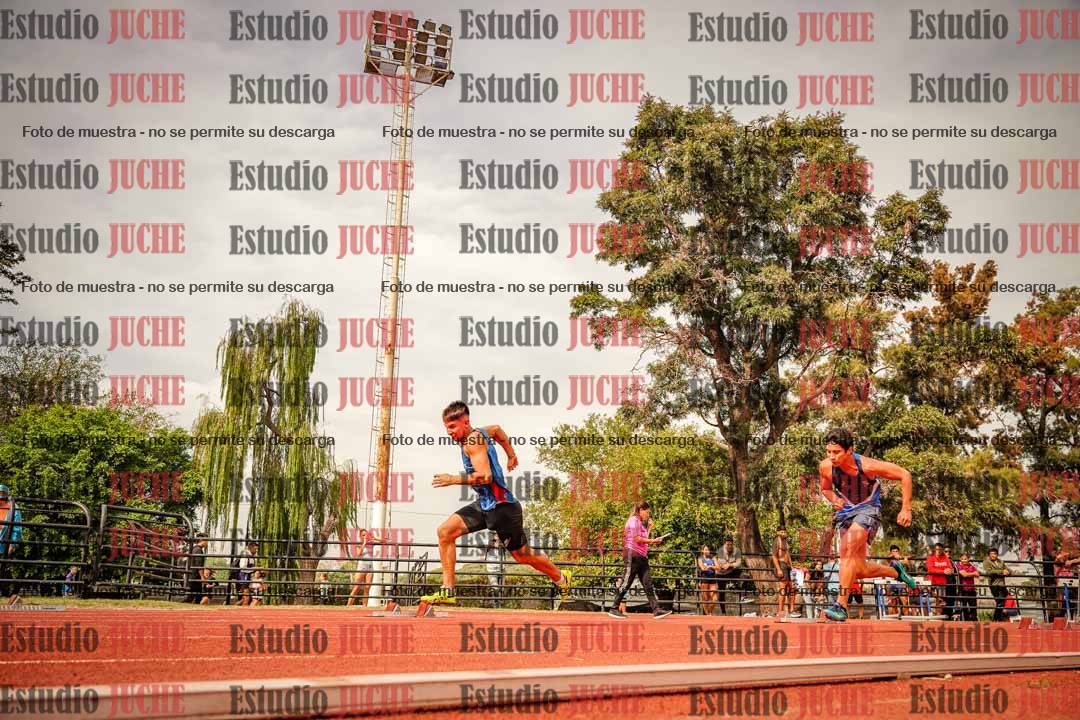 Fotos de los 200 m llanos de varones