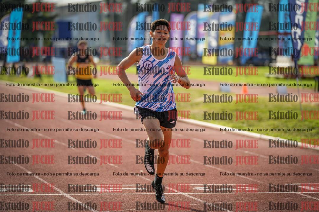 Fotos de los 400 m llanos de varones