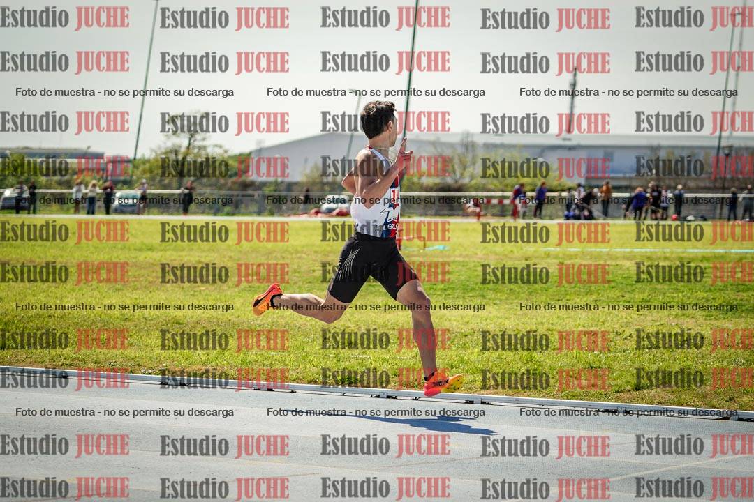 Fotos de los 800 m llanos de varones