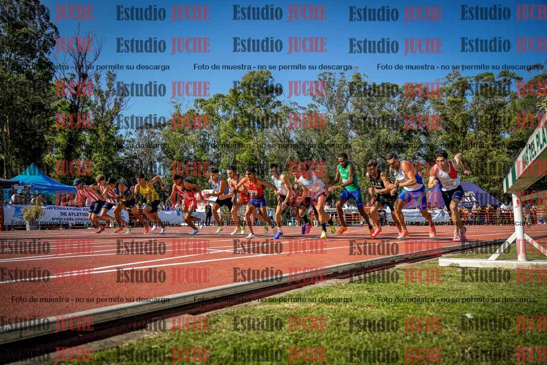 Fotos de los 1500 m llanos de varones