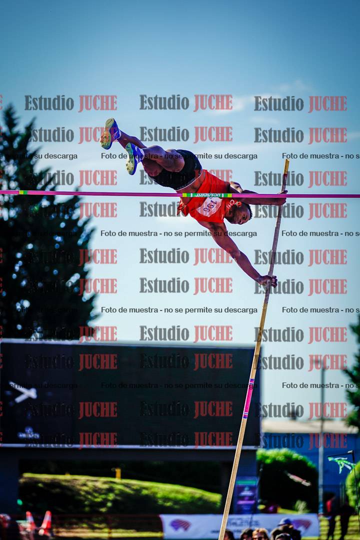 Fotos del salto con garrocha de varones - deca 8
