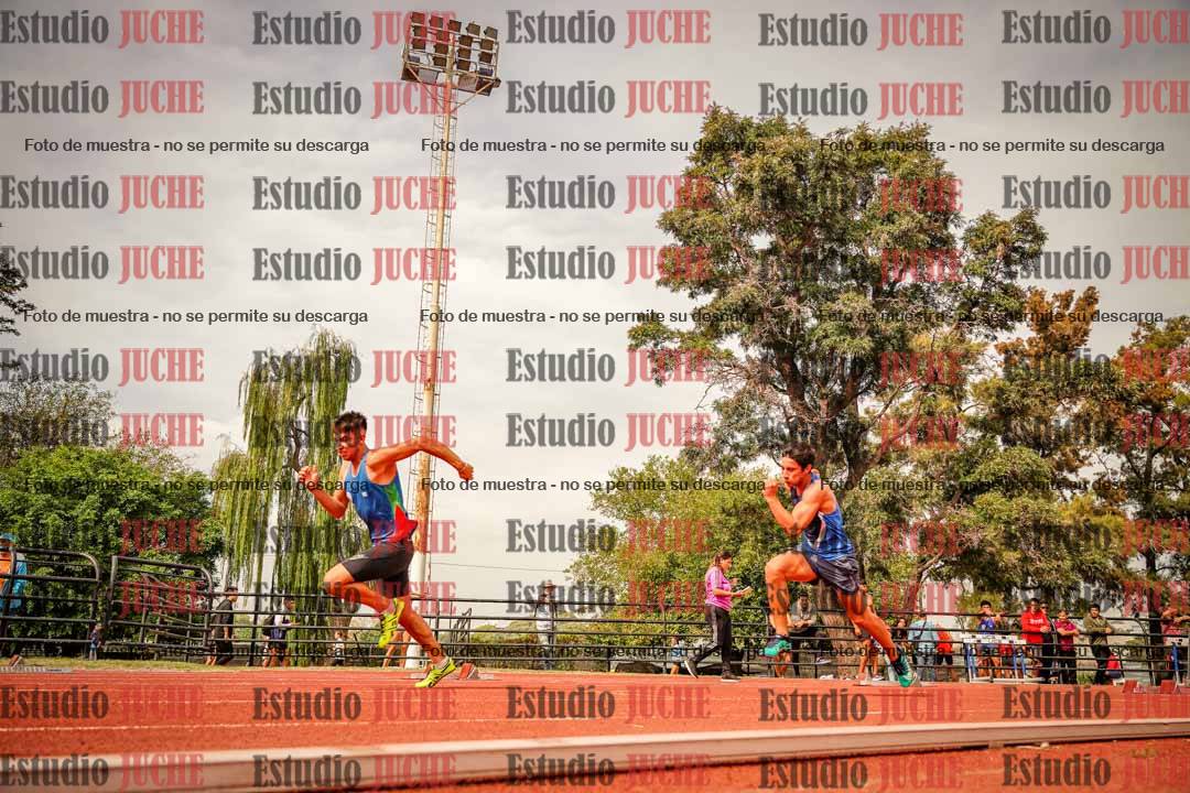 Fotos de los 200 m llanos de varones