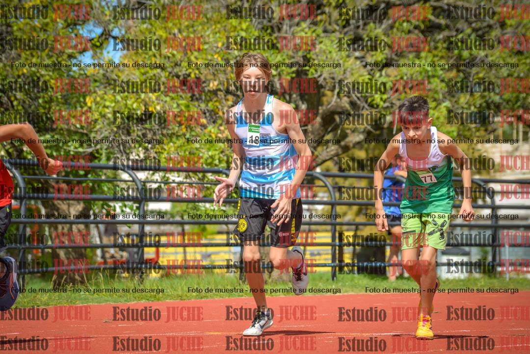 Fotos de los 600 m llanos de varones