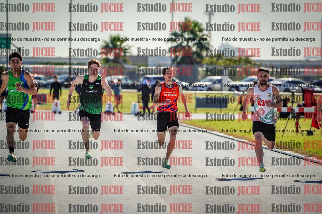 Fotos de los 100 m llanos de varones