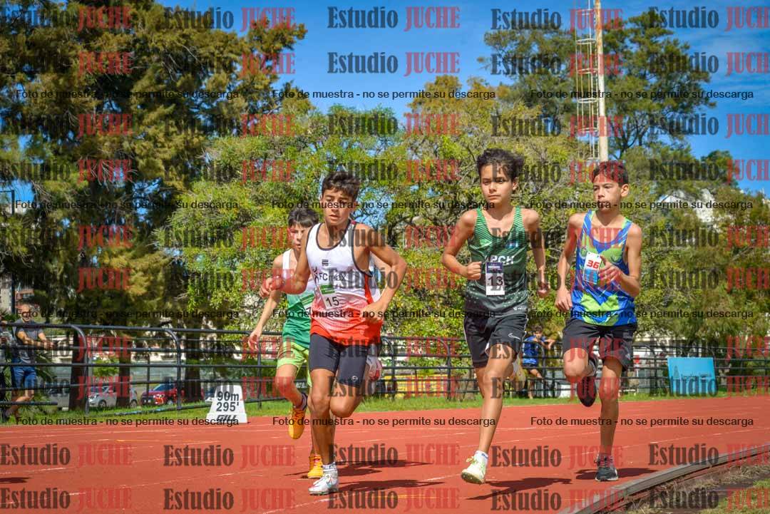 Fotos de los 600 m llanos de varones