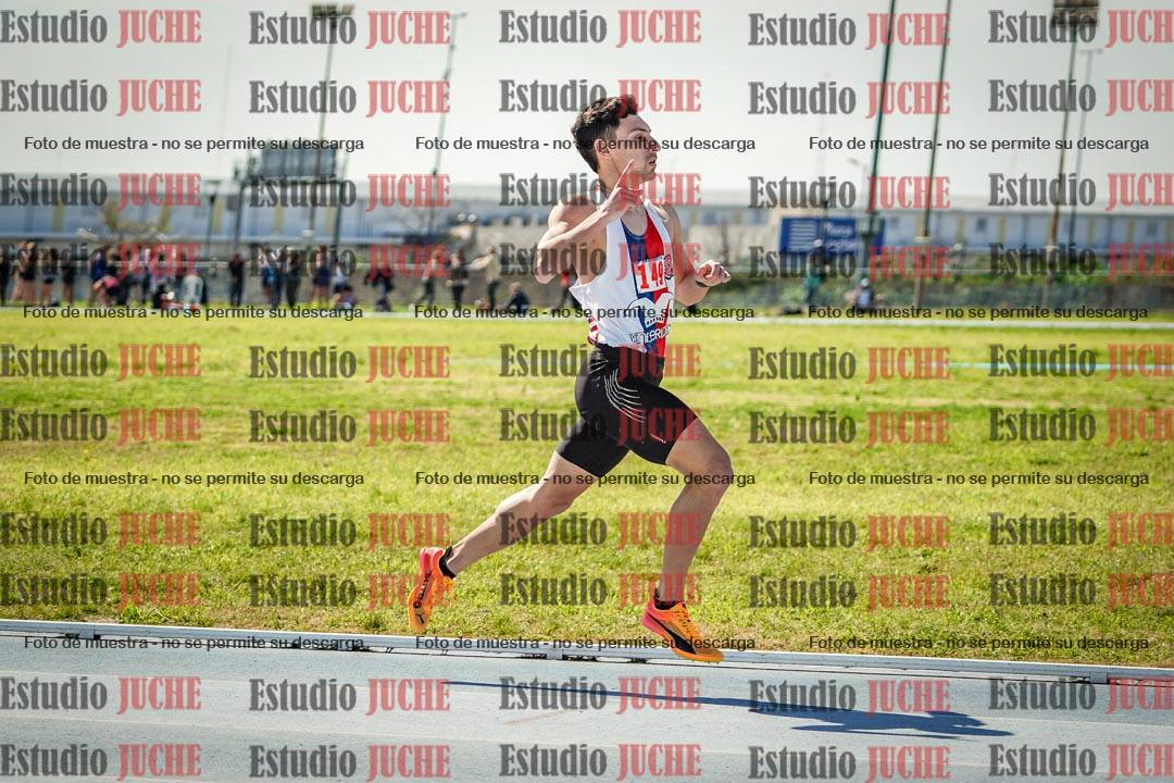 Fotos de los 800 m llanos de varones
