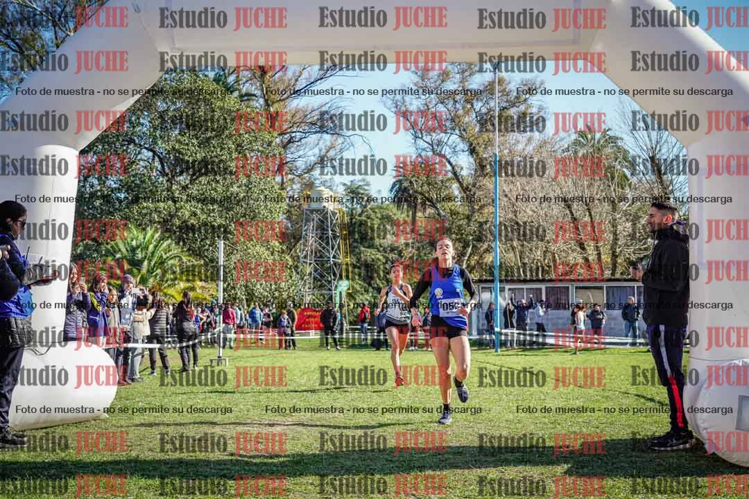 Fotos de la llegada del cross de 3000 m