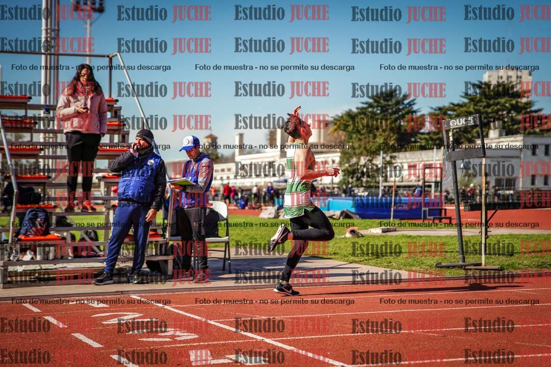 Fotos de los 800 m llanos de varones