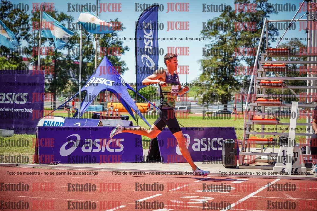 Fotos de los 800 m llanos de varones