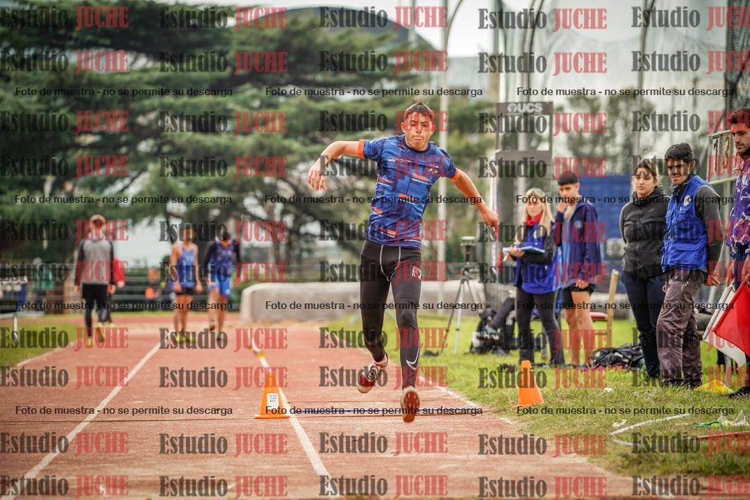 Fotos del salto triple de varones