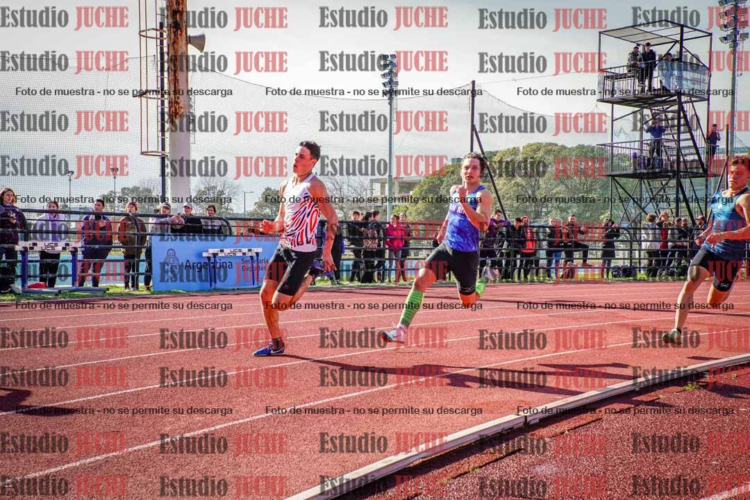 Fotos de los 200 m llanos de varones