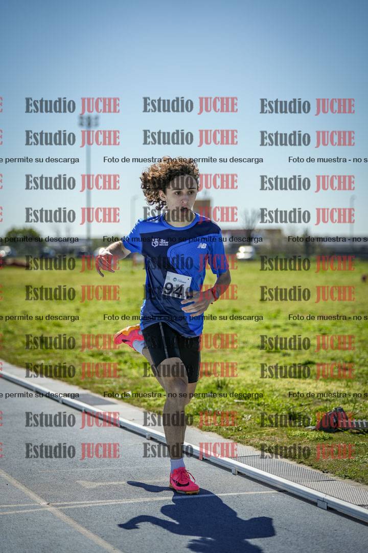 Fotos de los 800 m llanos de varones