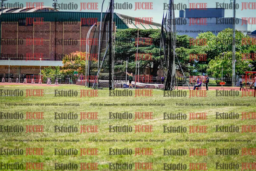 Fotos del lanzamiento de martillo de varones