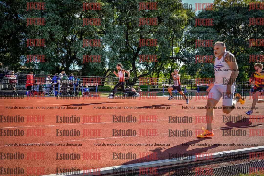 Fotos de los 100 m llanos de varones