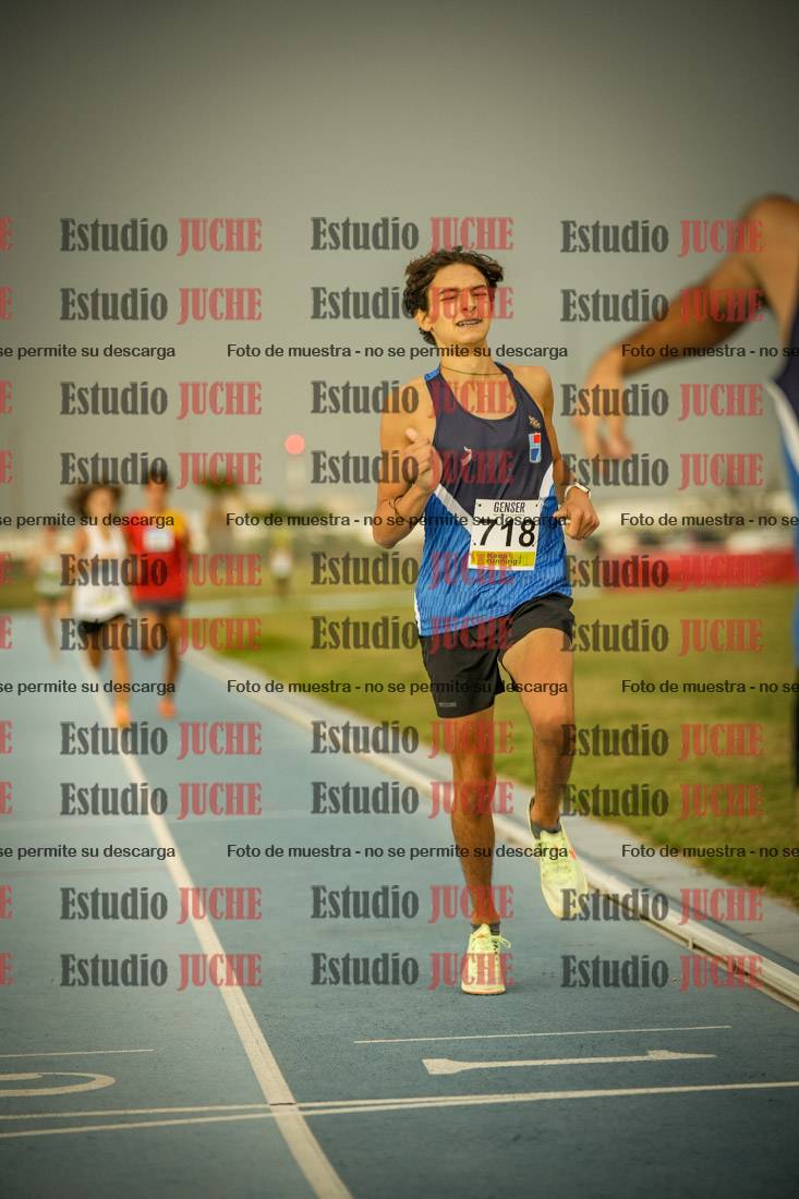 Fotos de los 1000 m llanos de varones