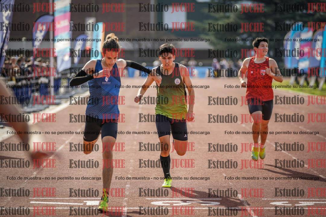 Fotos de los 400 m llanos de varones