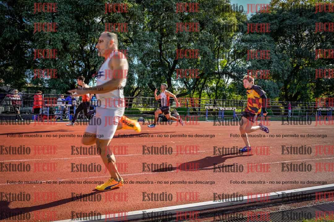 Fotos de los 100 m llanos de varones