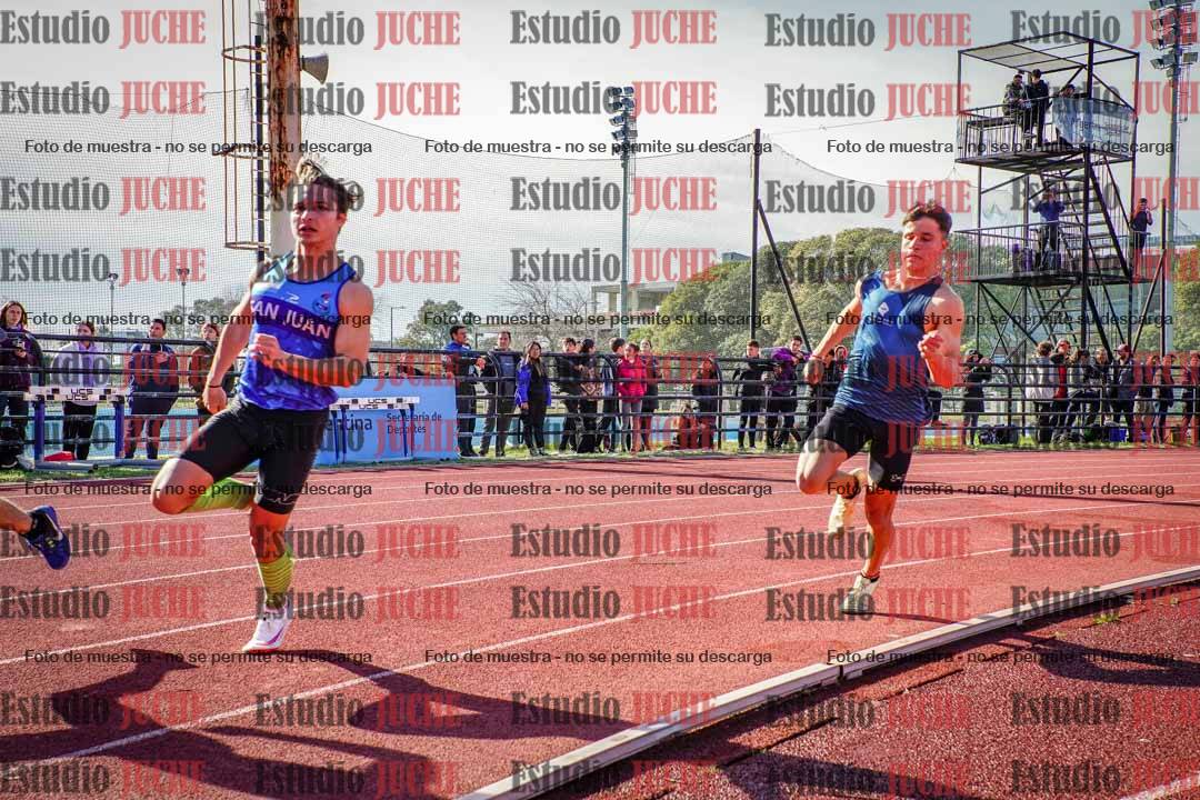 Fotos de los 200 m llanos de varones