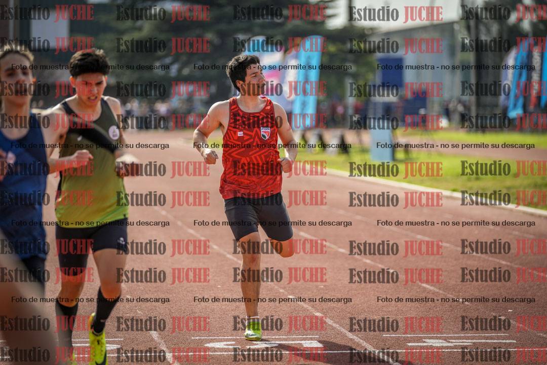 Fotos de los 400 m llanos de varones