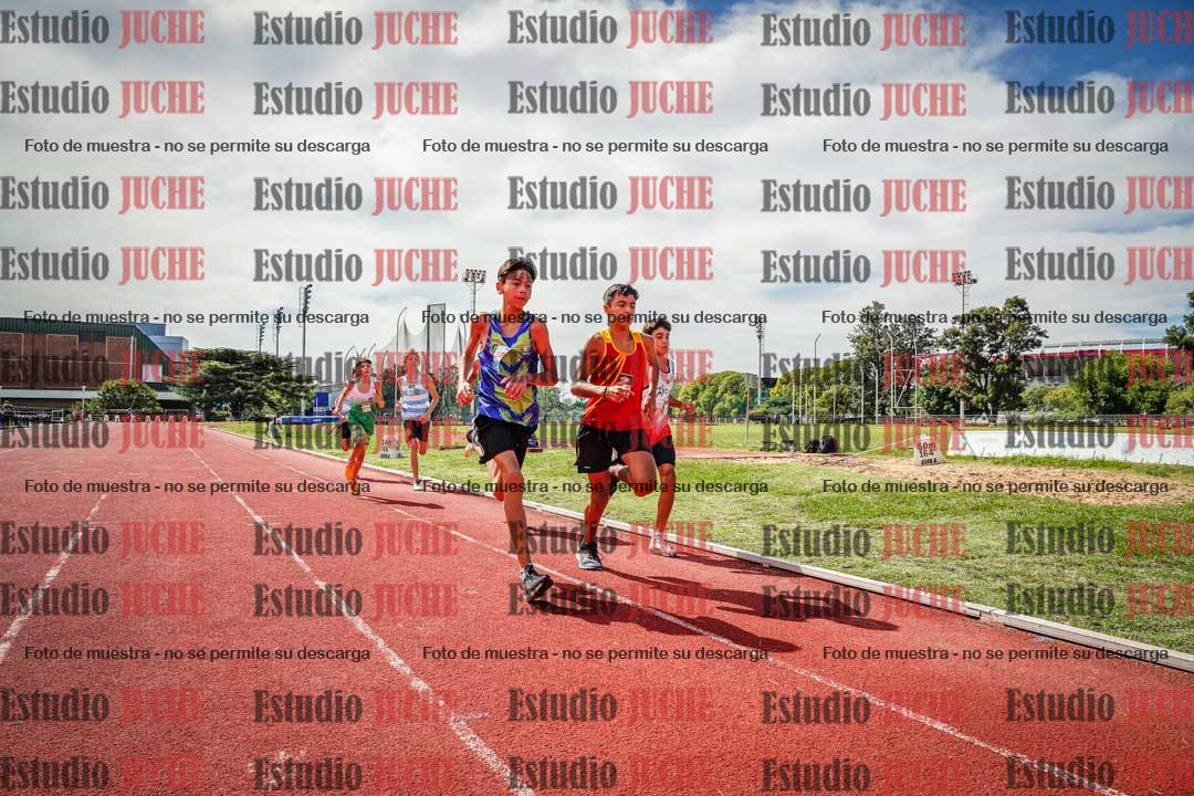 Fotos de los 600 m llanos de varones