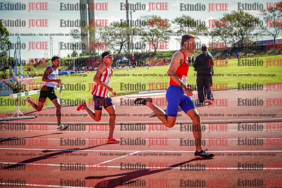 Fotos de los 800 m llanos de varones