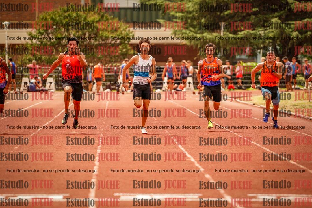 Fotos de los 100 m llanos de varones