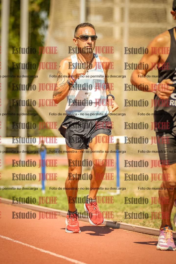 Fotos de los 3000 m llanos de varones