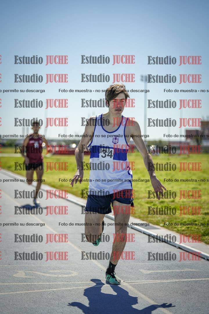 Fotos de los 800 m llanos de varones
